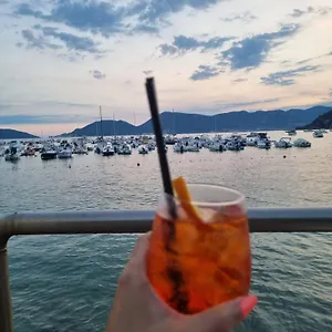 https://poesia-di.hotelitalianriviera.com